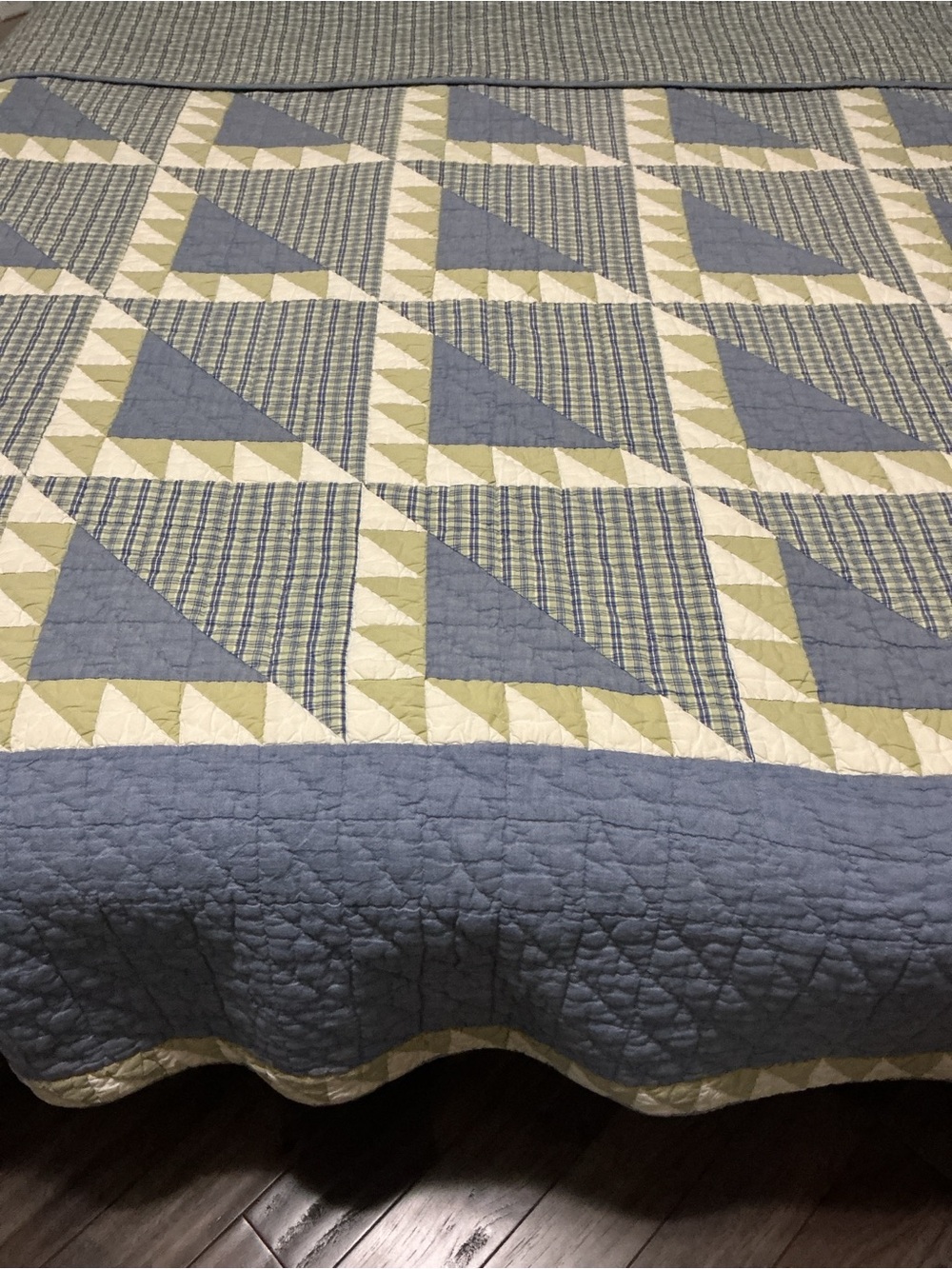 Vintage Smith & Johnson Quilt